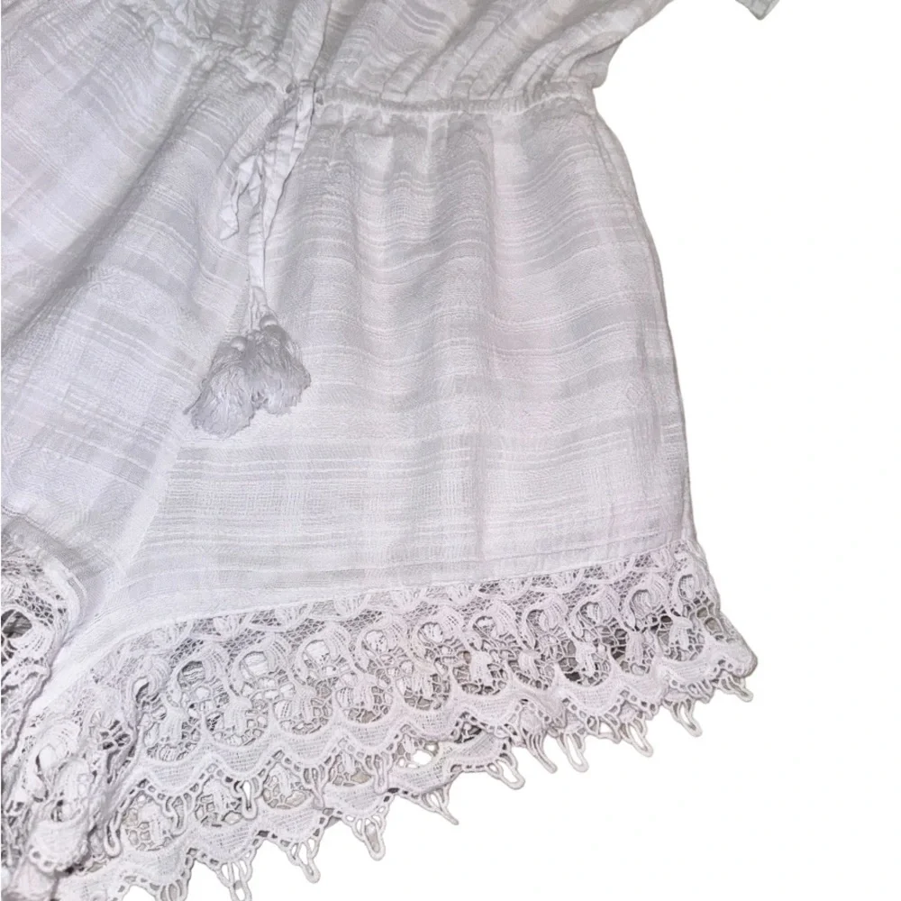 BB DAKOTA boutique white gauze off shoulder romper women’s size medium - Picture 13 of 17